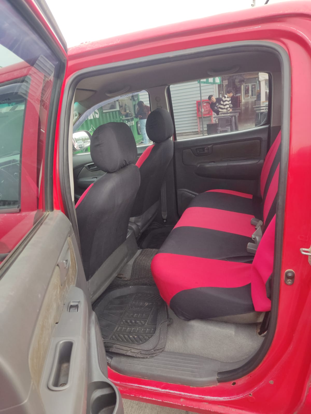 toyota hilux 2014